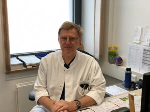 Dr. Datzmann, leitender Oberarzt am MS-Zentrum im Bezirksklinikum Mainkofen